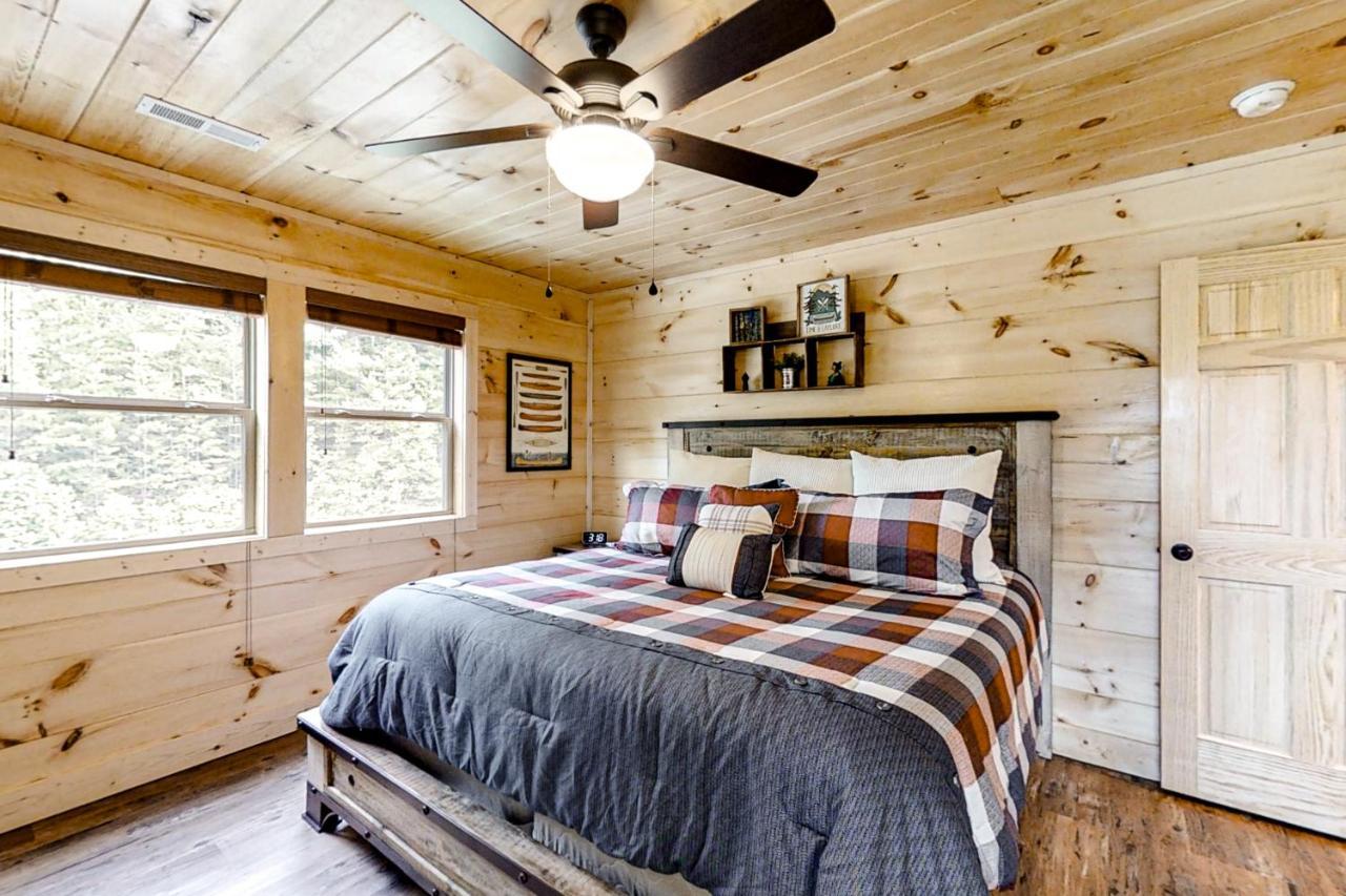 Misty Mountain Retreat Villa Сивиървил Екстериор снимка