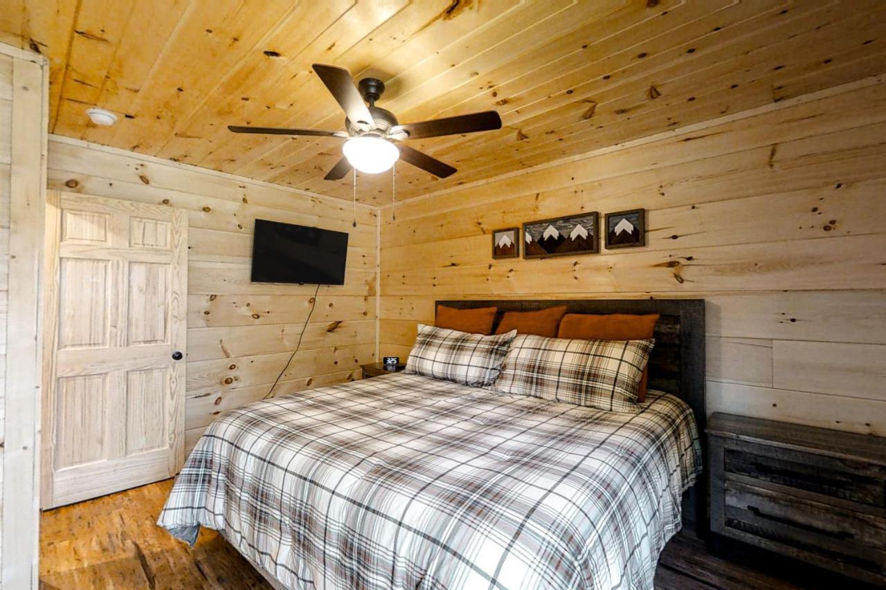 Misty Mountain Retreat Villa Сивиървил Екстериор снимка