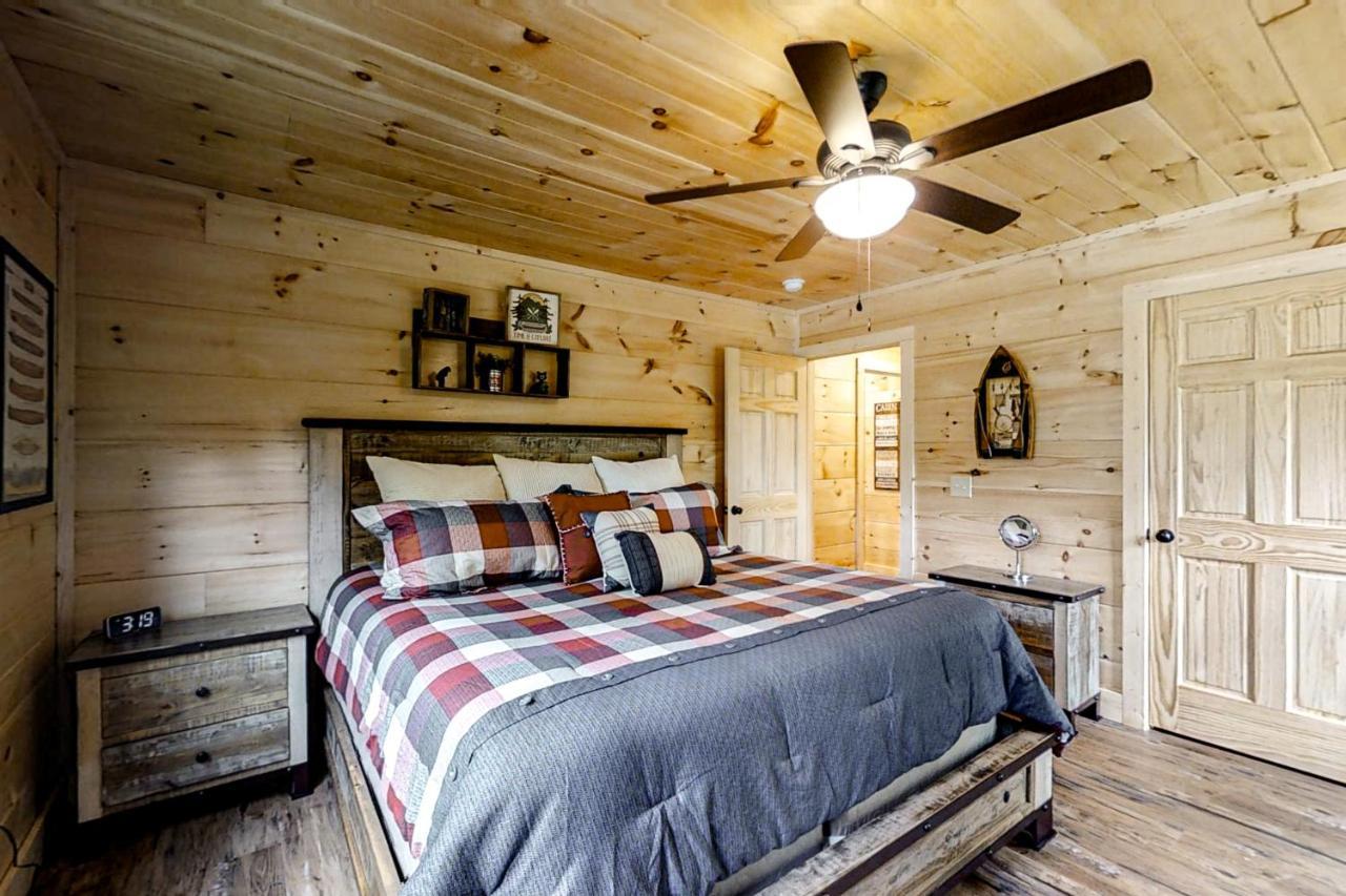 Misty Mountain Retreat Villa Сивиървил Екстериор снимка